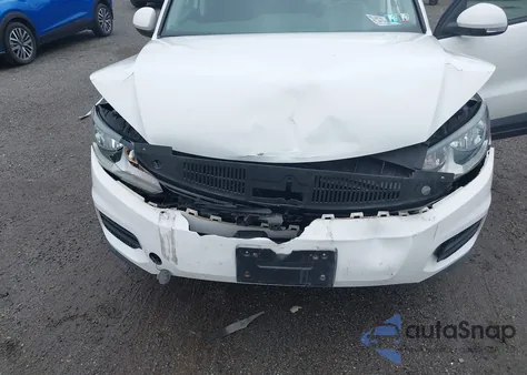 2013 Volkswagen Tiguan S из США, поврежденный, VIN WVGBV3AX6DW599881